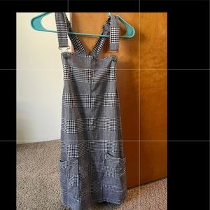 Plaid dress, super cute. Never worn!